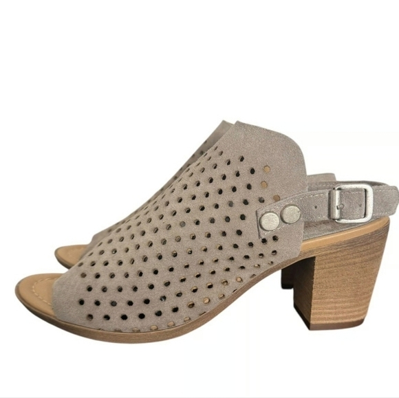 Sophia Milano Suede Leather Slingback Chunky Block Heel Sandal Gray Neutral - Picture 1 of 8